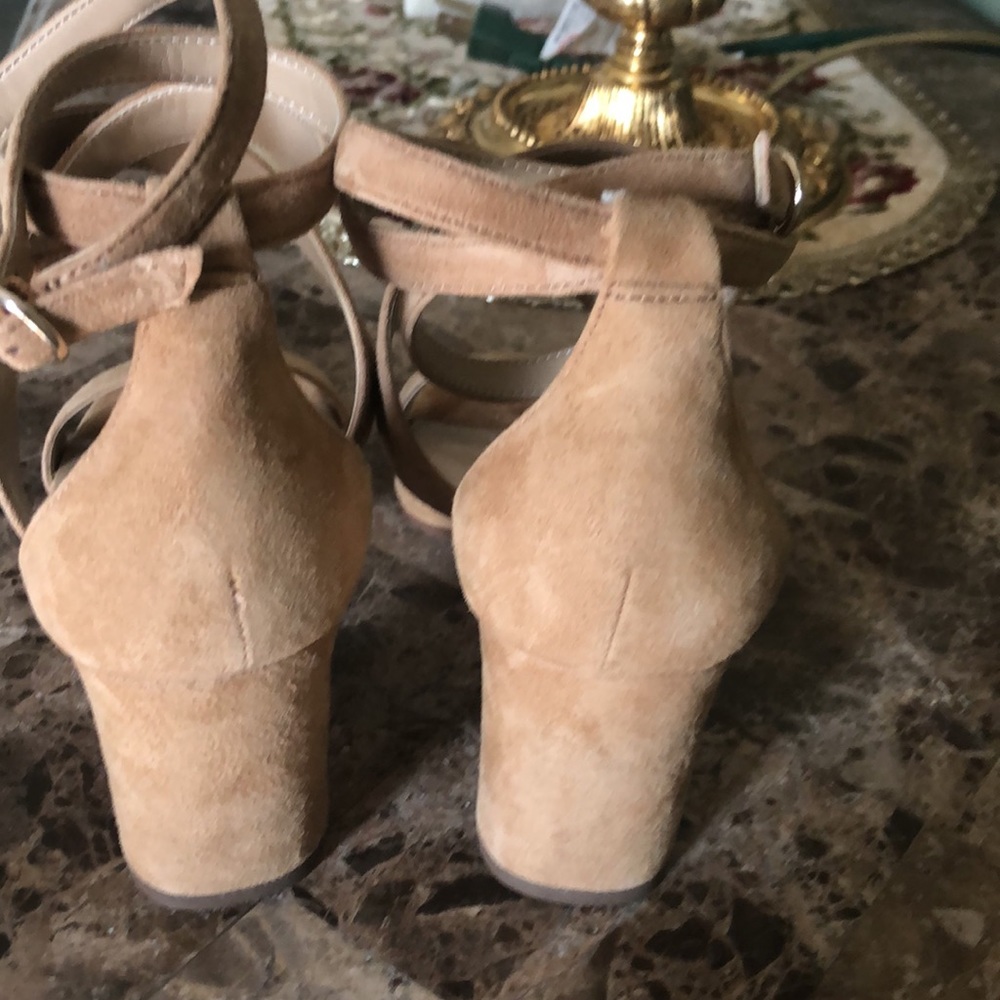 Anne Taylor Block Heels - Picture 5 of 7